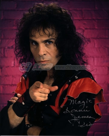 ronnie_james_dio_6.jpg