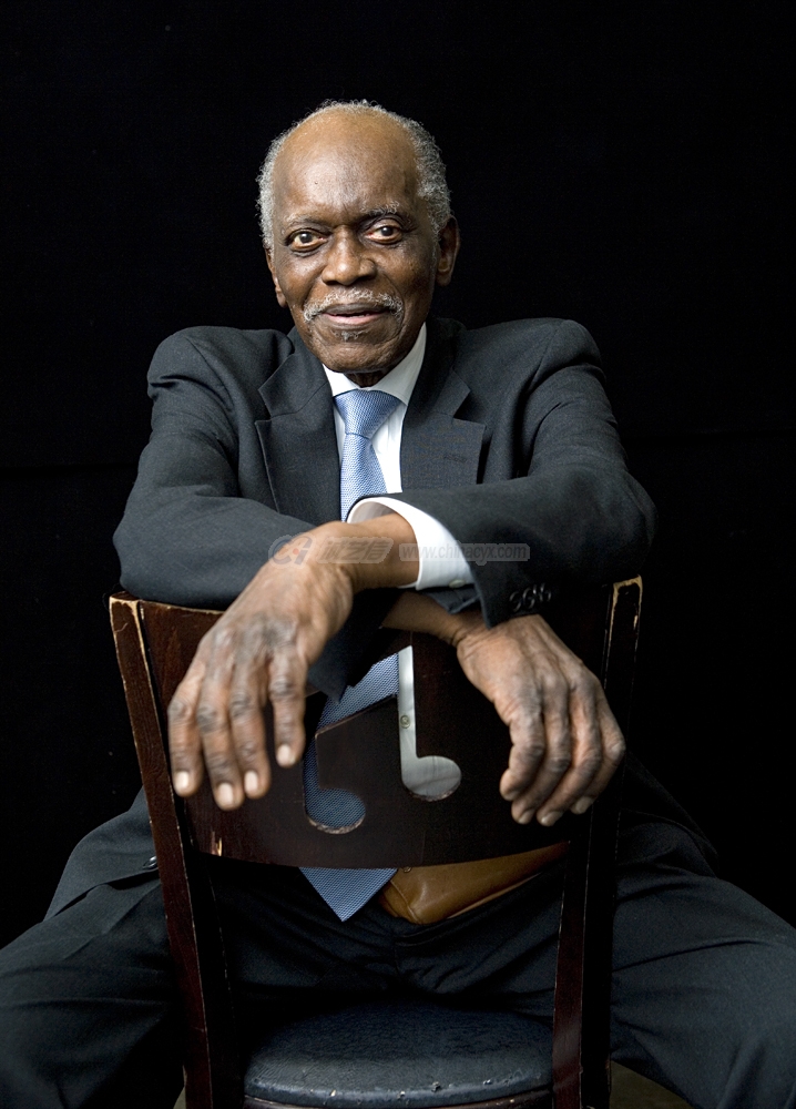 Hank-Jones.jpg