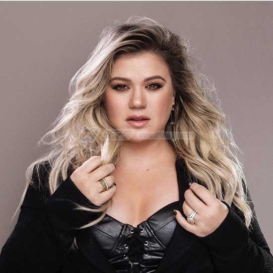 kelly-clarkson-2.jpg