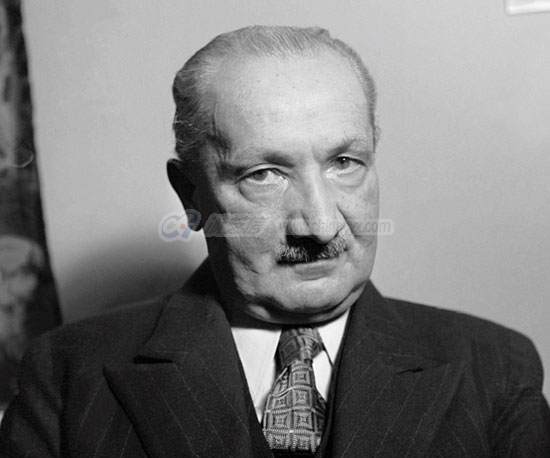 heidegger-2.jpg