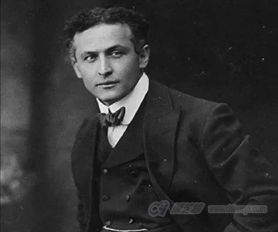 Harry-Houdini-2.jpg