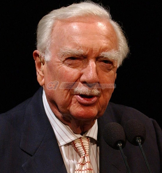 walter-cronkite-6.jpg