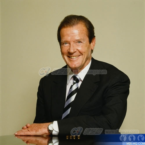 roger-moore-13.jpg