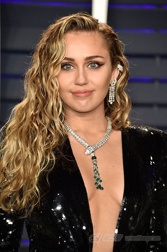 miley-cyrus-(6).jpg