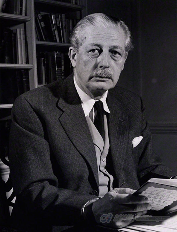 harold-macmillan-1.jpg